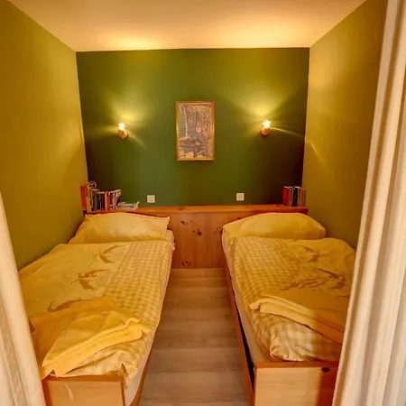 Chesa Munteratsch 2 1 2-zimmerwohnung 202 Typ G