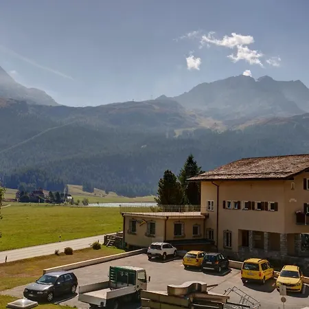 Chesa Munteratsch 2 1 2-zimmerwohnung 202 Typ G 아파트 *