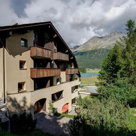 Chesa Munteratsch 2 1 2-zimmerwohnung 202 Typ G 公寓 *