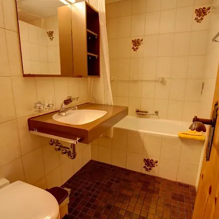 Chesa Munteratsch 2 1 2-zimmerwohnung 202 Typ G