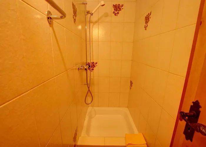 Chesa Munteratsch 2 1 2-zimmerwohnung 202 Typ G